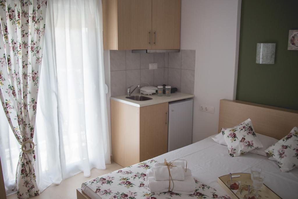 Maistrali Pension Skála Marión Habitación foto